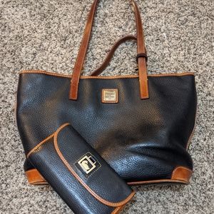 Dooney & Bourke Purse